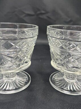 (2) Vintage Hazel-Atlas “Big Top Peanut Butter” Clear Glass Footed Sherbet o